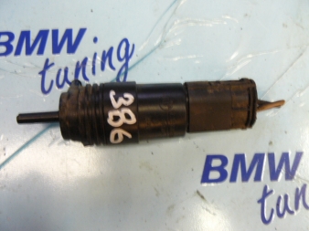 BMW. MOTOREK ODSTŘIKOVAČŮ ČELNÍHO SKLA E38